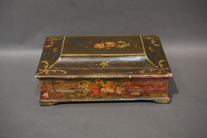 Painted wooden wig box (wear, missing parts)....
