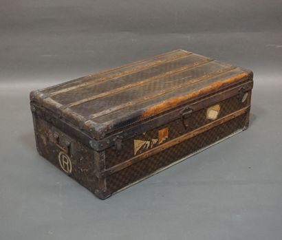 Large checkered canvas, wood and leather...
