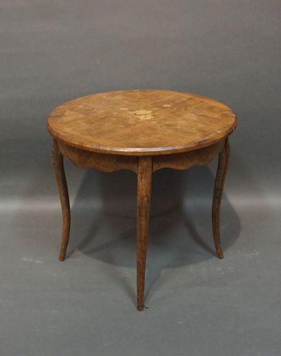 Louis XV-style low round pedestal table in...