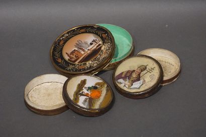 Three small boxes decorated with 