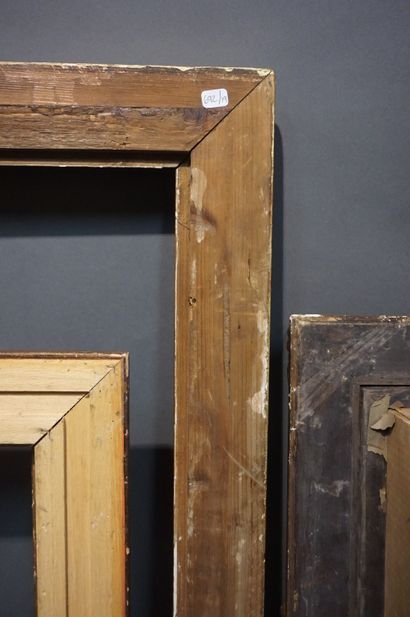 Trois cadres en bois et stuc (usures). A...
