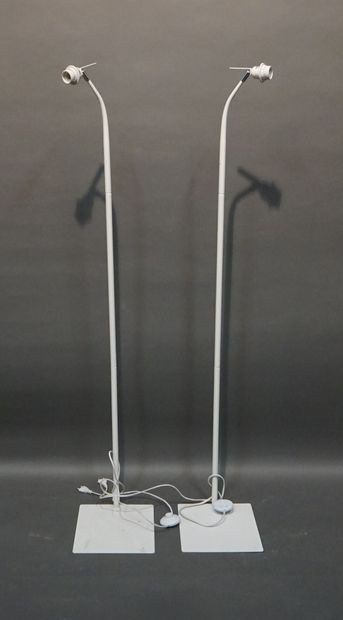 Pair of floor lamps in white metal. 150 ...