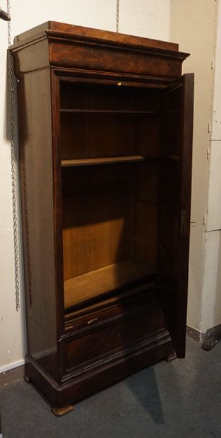 19th-century mahogany veneered mirror cabinet...