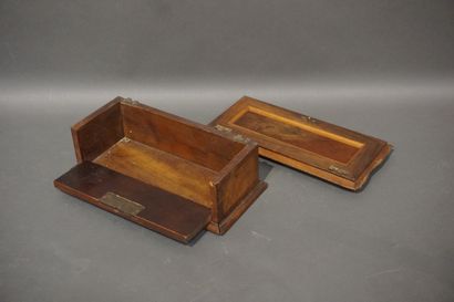 Two earthenware asparagus plates and two...