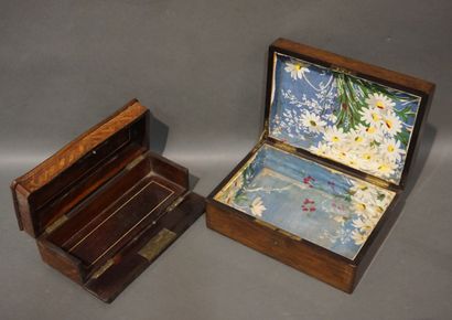 Deux coffrets en bois de placage et marqueterie...