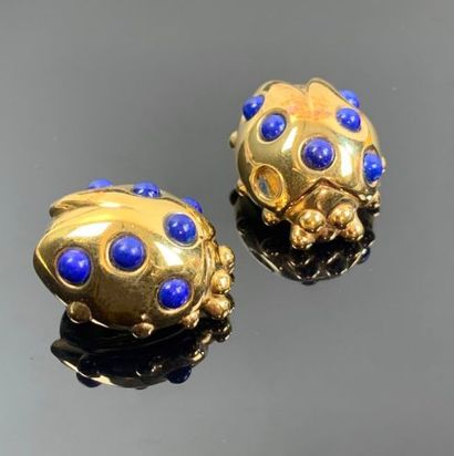 EFFEDUE, Italie. 

Paire de clips d'oreille...