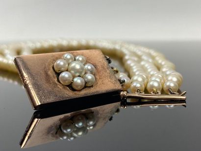 Collier de perles de culture en chute, à...