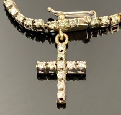 Bracelet ligne en or blanc, orné de diamants,...