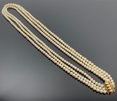 Collier de perles de culture à trois rangs,...