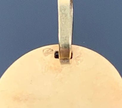 Pendentif en or jaune, avec en pendeloque...