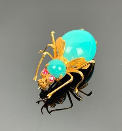Broche en or jaune figurant une abeille,...