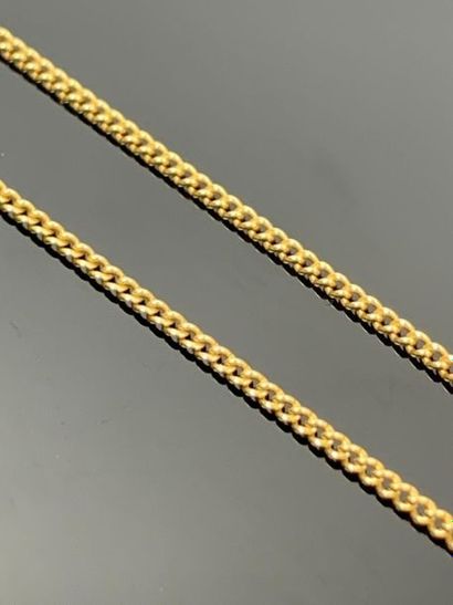 Chaine en or jaune.

L_ 46 cm. 2,52 grammes,...