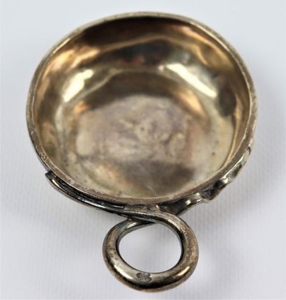Tastevin en argent ancien.

D_7,5 cm L_10,2...