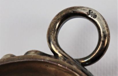 Tastevin en argent ancien.

D_7,5 cm L_10,2...