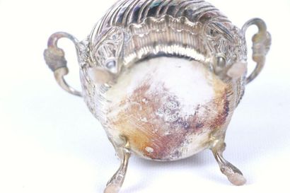 Corps de sucrier en argent, modèle rocaille...