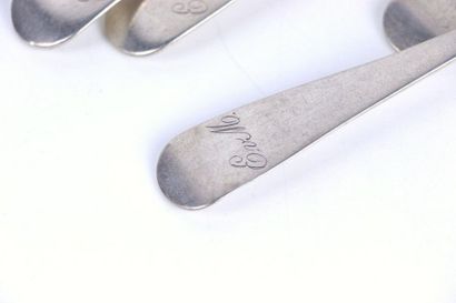 Suite de six fourchettes en argent, modèle...
