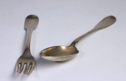Ensemble en argent du XVIIIème siècle comprenant...