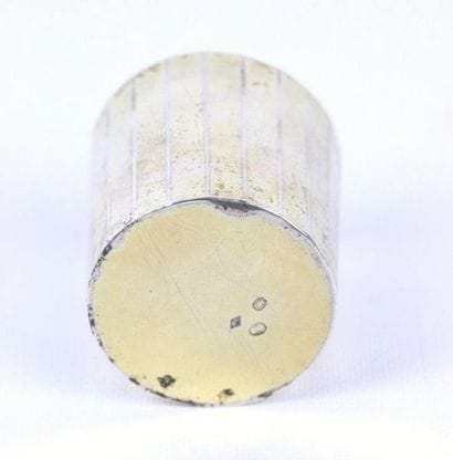 Timbale en vermeil, modèle géométrique à...