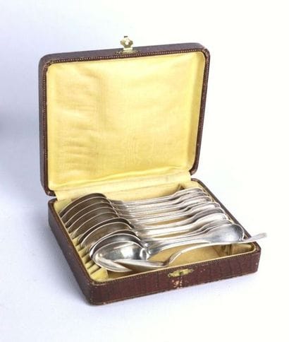 Ensemble de douze cuillères à café en argent,...