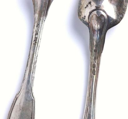 Ensemble de trois cuillères et une fourchette...