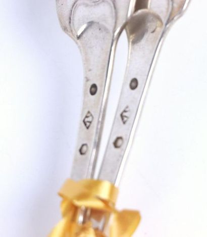 Paire de fourchettes en argent, modèle uniplat,...