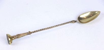 Cuillère à sucre - ou cuillère de malade...