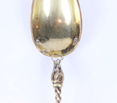 Cuillère à sucre - ou cuillère de malade...