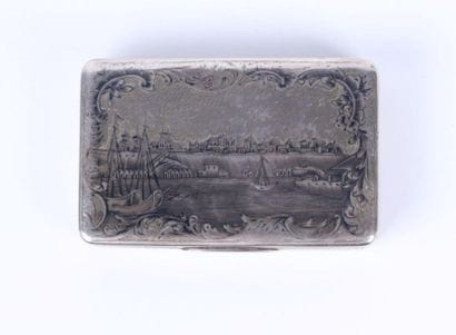 Tabatière rectangulaire en argent partiellement...