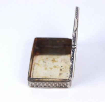 Tabatière rectangulaire en argent partiellement...