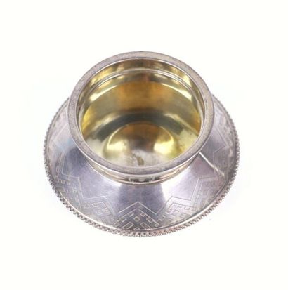 Présentoir à caviar en argent anciennement...