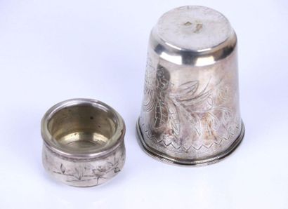Timbale et saleron en argent, la timbale...