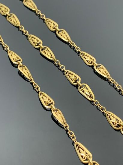 Sautoir en or jaune.

L_65 cm. 21,25 grammes,...