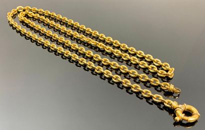 URBANO, Italie.

Long collier en or jaune.

L_80...