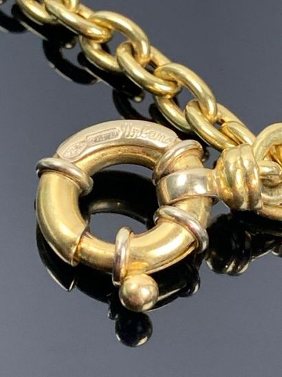 URBANO, Italie.

Long collier en or jaune.

L_80...