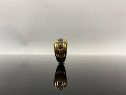 Bague en or jaune ornée de diamants anciens,...