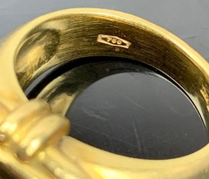 André COL.

Bague chevalière en or jaune...