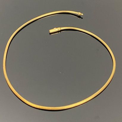 Collier en or jaune, maille tubogaz.

L_43...