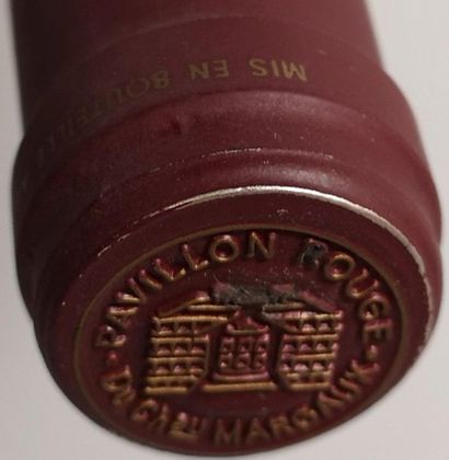 1 bottle PAVILLON ROUGE du CHATEAU MARGAUX...