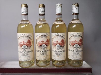4 bottles CHÂTEAU CARBONNIEUX - GC Pessac...