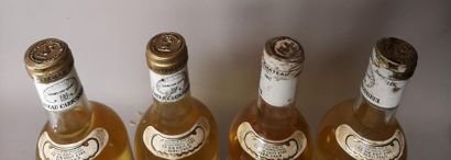 4 bottles CHÂTEAU CARBONNIEUX - GC Pessac...