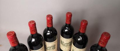 6 bottles CHATEAU CARBONNIEUX - Gc Pessac...