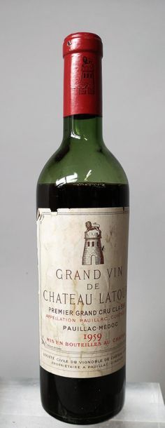 1 bottle CHÂTEAU LATOUR - 1st Gcc Pauillac...