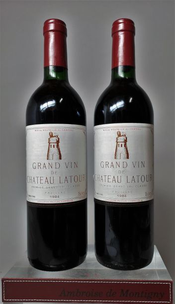 2 bottles CHÂTEAU LATOUR - 1st Gcc Pauillac,...