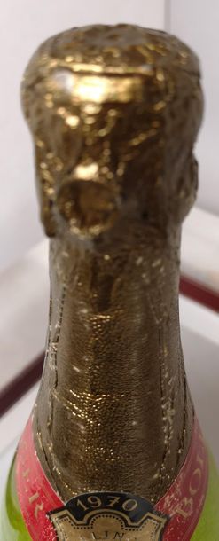 1 bottle CHAMPAGNE BOLLINGER Brut Vintage...