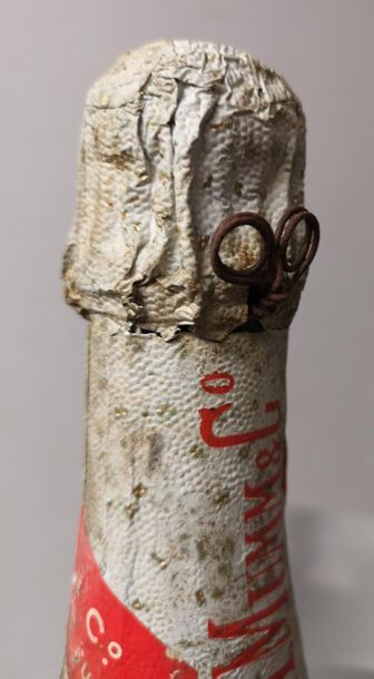 1 bottle CHAMPAGNE MUMM Cordon Rouge 1959...