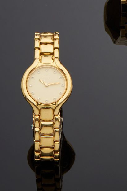 EBEL BELUGA
Montre bracelet de dame en or...