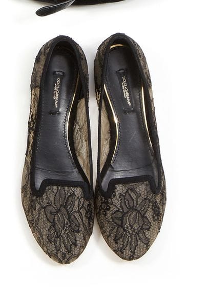 DOLCEGABBANA 
Slippers en dentelle noir avec...