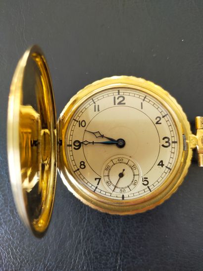 ANONYME
Montre de gousset savonnette en or...