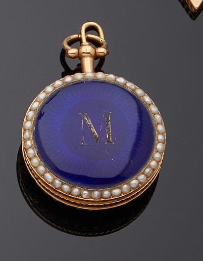 ANONYME
Montre de col à coq en or 18K (750...