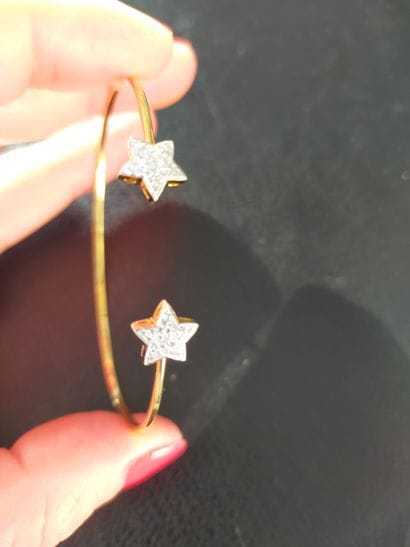 Bracelet jonc en or jaune 18k (750e) orné...